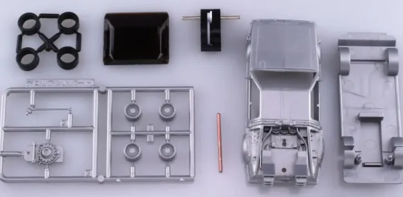 1/43 Back to the Future - Pull-Back DeLorean
