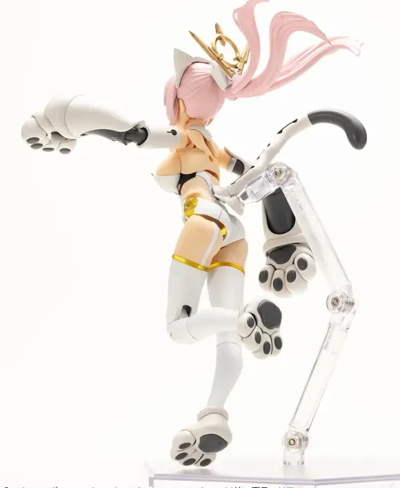 Heavy Weapon Unit 39 Cat Armor Unit 01