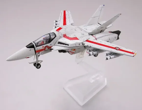1/144 MCR07 VF-1J Fighter