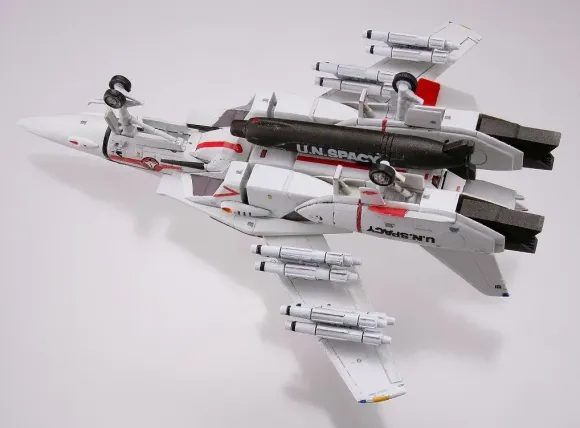 1/144 MCR07 VF-1J Fighter