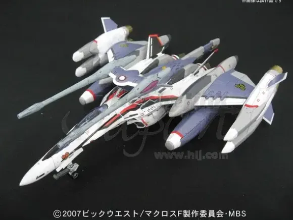 1/72 VF-25F Tornado Messiah Valkyrie Alto Custom